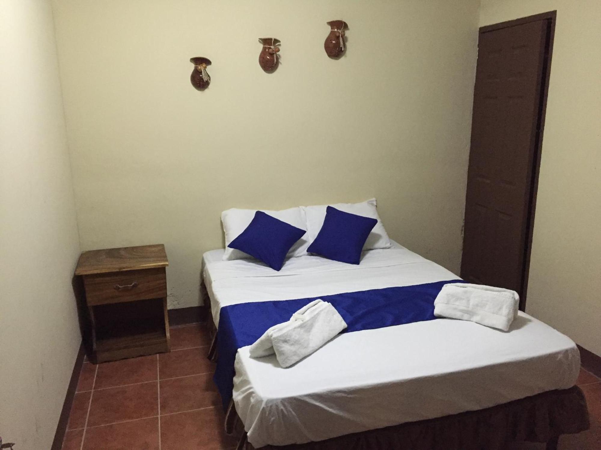 Hostal El Jardin Leon Ruang foto
