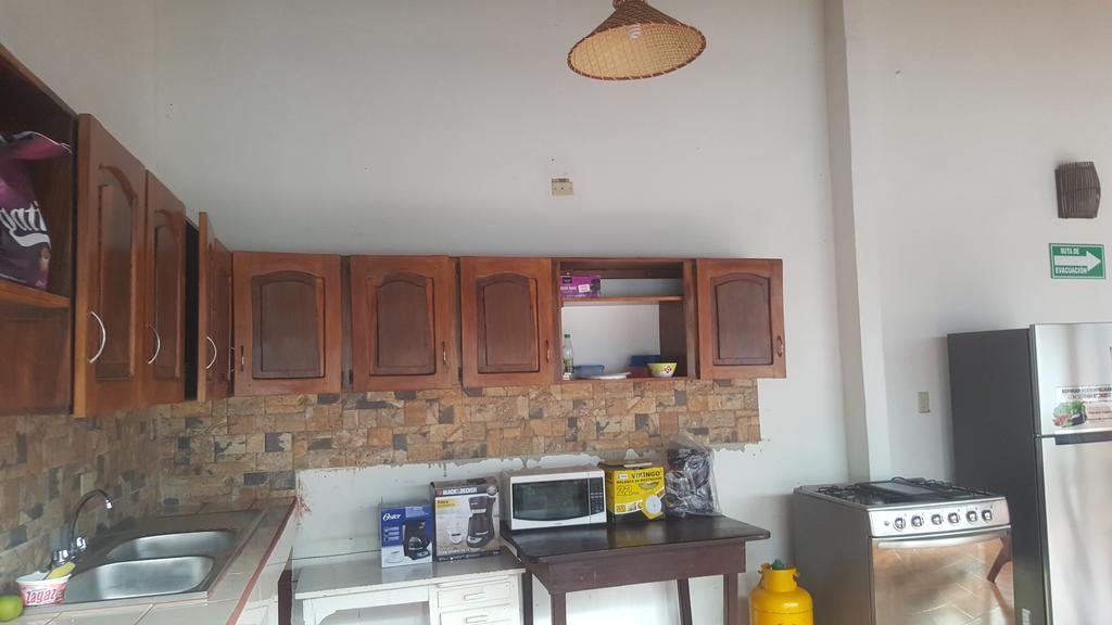 Hostal El Jardin Leon Bagian luar foto
