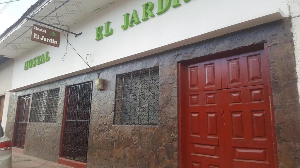 Hostal El Jardin Leon Bagian luar foto