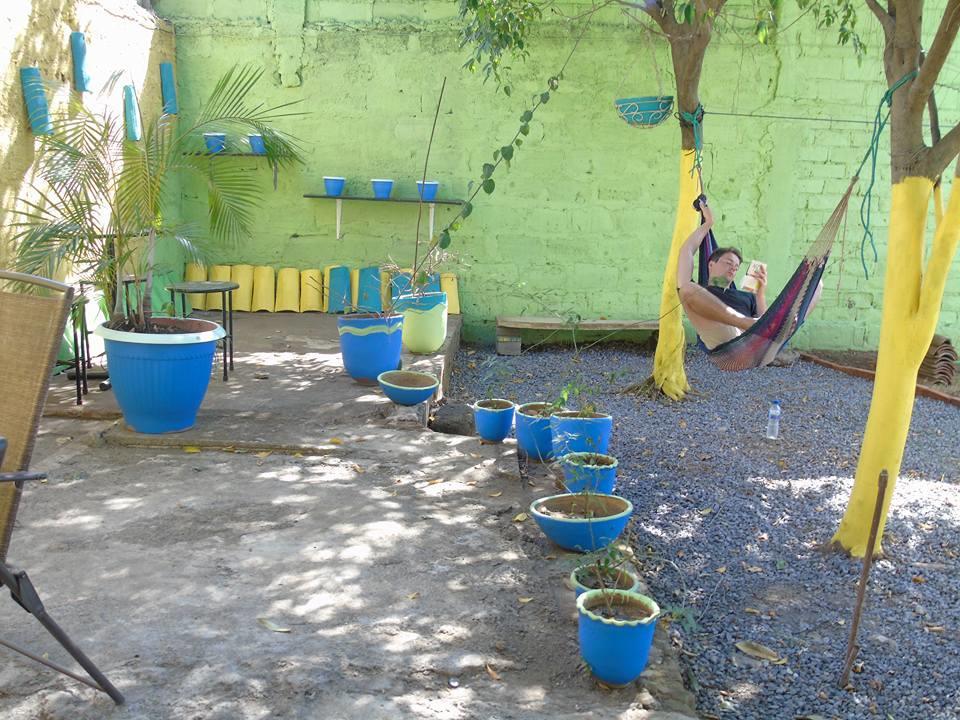 Hostal El Jardin Leon Bagian luar foto